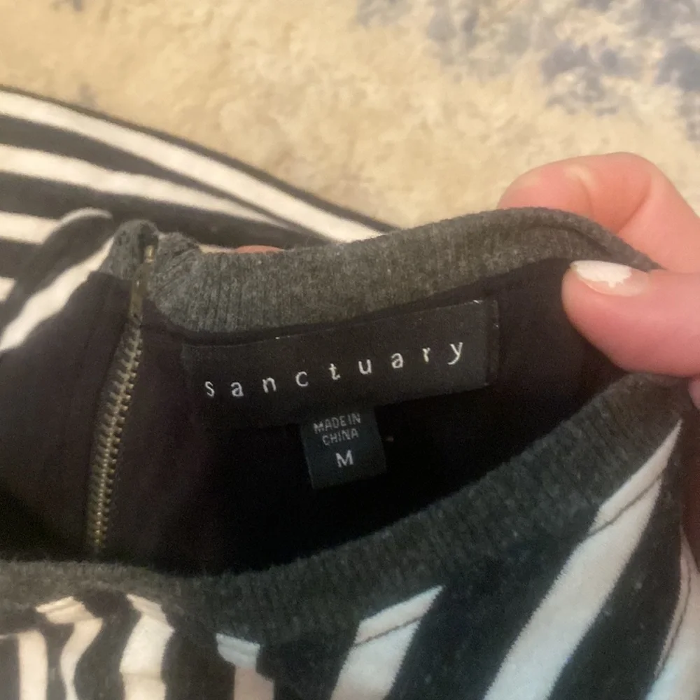 Black and white striped Sanctuary dress size medium - Picture 2 of 5